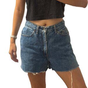 Women's Vintage Levi High-Waisted Medium-Wash Denim Shorts Size 27/28